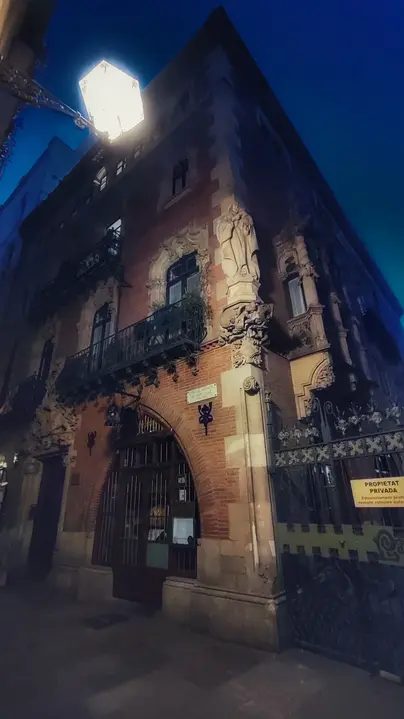 Foto 11 de Free tour nocturno por el Barrio Gótico