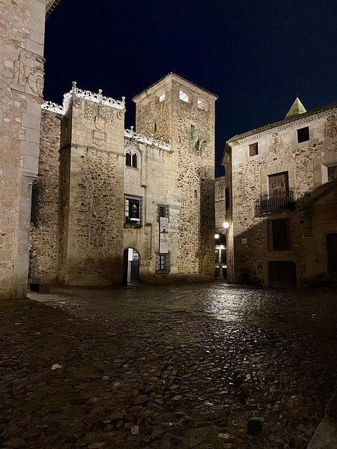 Foto 8 de Free tour de los misterios y enigmas de Cáceres
