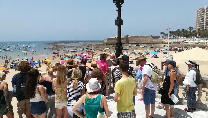 Foto 3 de Free Tour Express: Cádiz en 1h