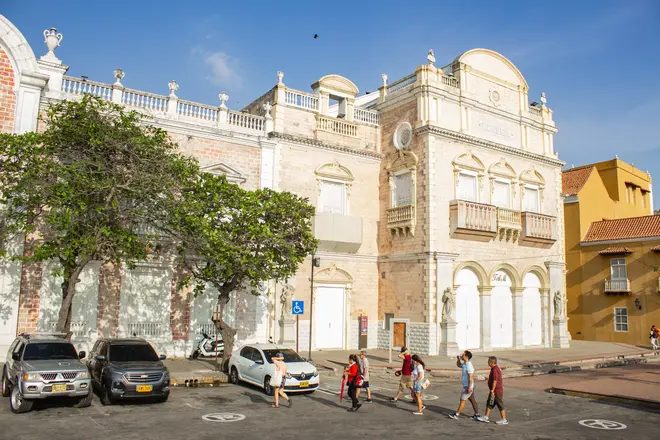 Experiencia Gabriel García Márquez: La Ruta del Realismo Mágico por San Diego.