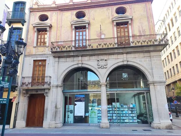 Foto 6 de Sorprendente Free Tour por el Centro Histórico de Castellón.