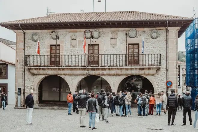 Foto 5 de COMILLAS : Una experiencia única entre mar y modernismo