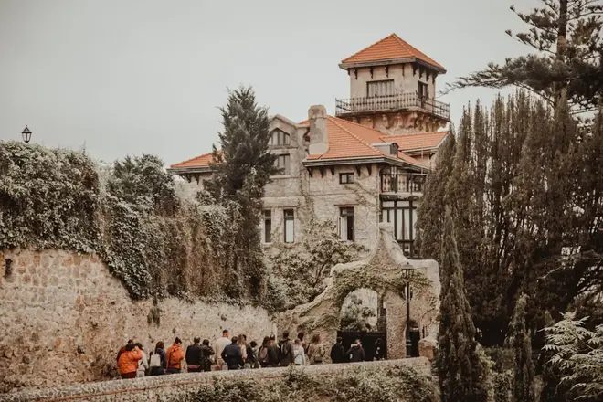 Foto 6 de COMILLAS : Una experiencia única entre mar y modernismo