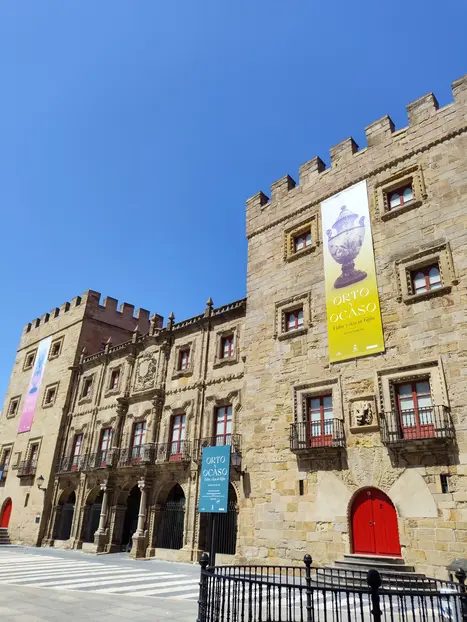 Foto 2 de Free tour por el casco antiguo de Gijón