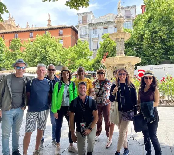 Foto 2 de ¡El Free Tour esencial más completo de Granada!