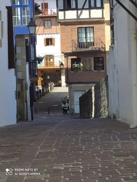 Foto 2 de HONDARRIBIA ¡No te arrepentirás!