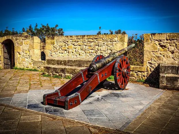 Foto 3 de Free Tour Leyendas en el Castillo del Urgull