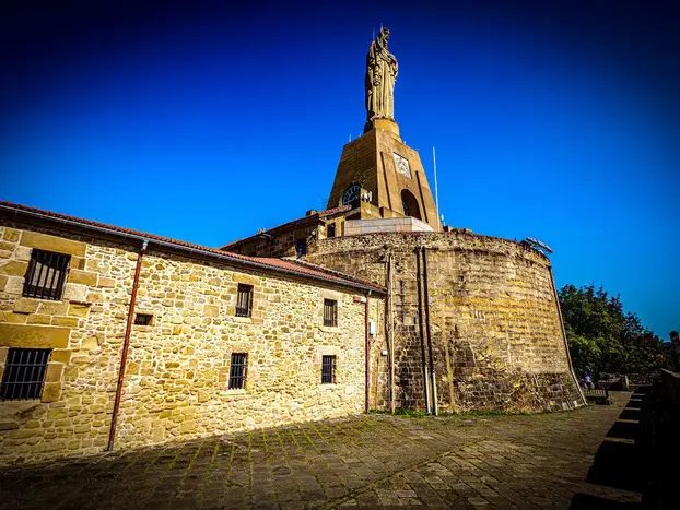 Foto 4 de Free Tour Leyendas en el Castillo del Urgull