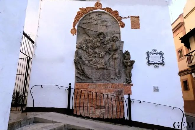 Foto 8 de Free Tour Sanlúcar de Barrameda: Puerta de América.