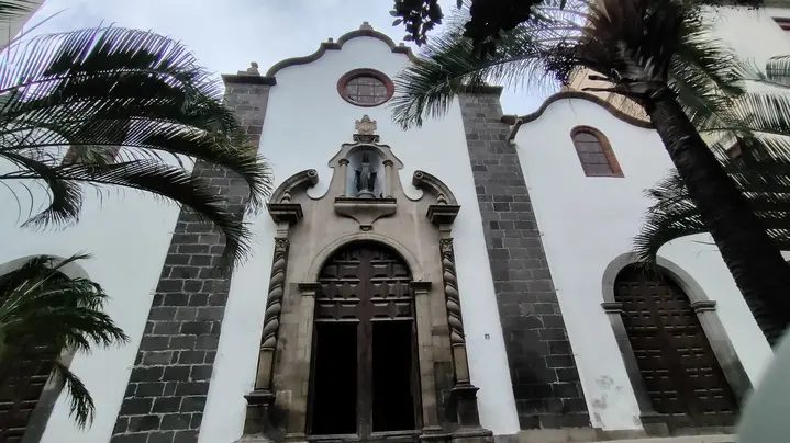 Foto 3 de Freetour de Santa Cruz de Tenerife con guías locales
