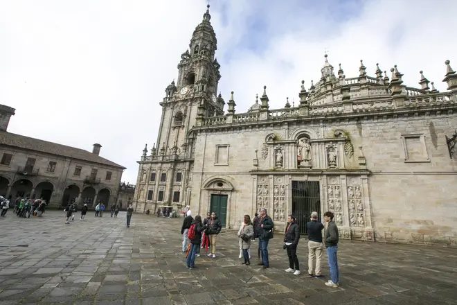 Free Tour Santiago Esencial: Descubre el Alma de la Ciudad