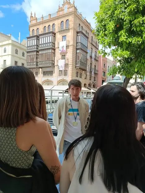 Foto 9 de Free Tour Sevilla Premium: historia y encanto con guías locales