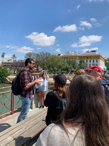 Foto 8 de Free Tour Sevilla Completa + Judería | Guías Sevillanos ¡Lo verás TODO!