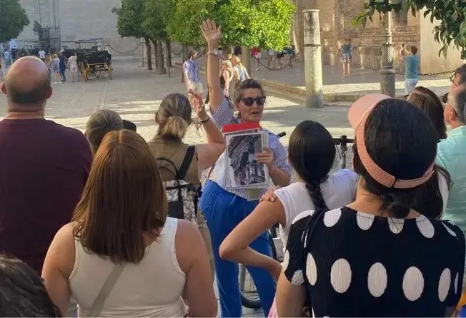 Foto 15 de Free Tour Sevilla Completa + Judería | Guías Sevillanos ¡Lo verás TODO!