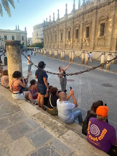Foto 17 de Free Tour Sevilla Completa + Judería | Guías Sevillanos ¡Lo verás TODO!
