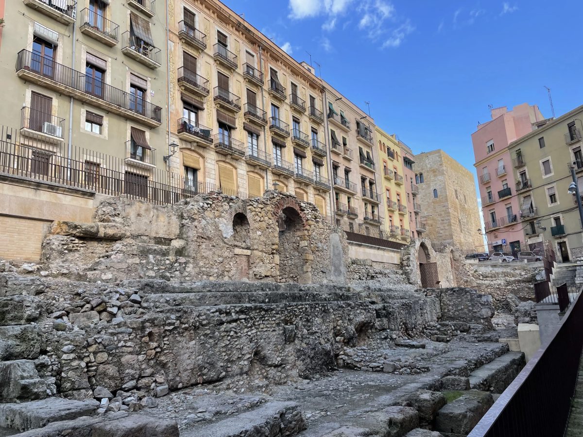 Foto 9 de Free Tour Tarragona al Completo: Un viaje al pasado