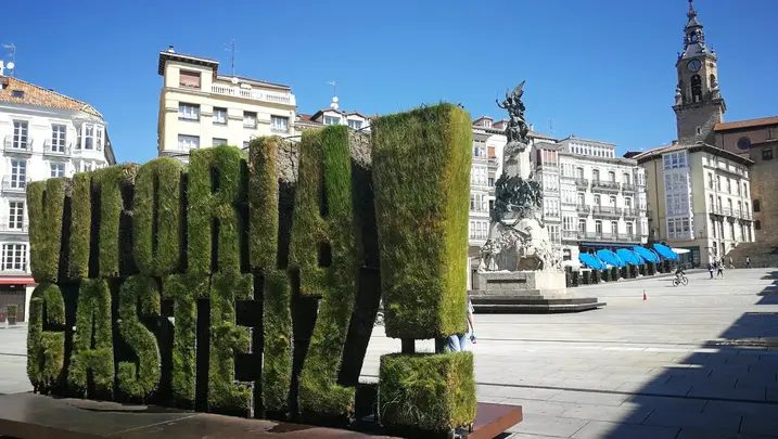 Foto 2 de Free Tour VITORIA IMPRESCINDIBLE