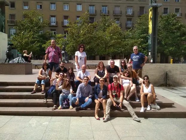 Foto 3 de Zaragoza "Contada por un Maño" Free Tour