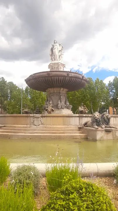 Descubre la Magia de Aix-en-Provence: Un Viaje Entre Historia y Encanto Provenzal