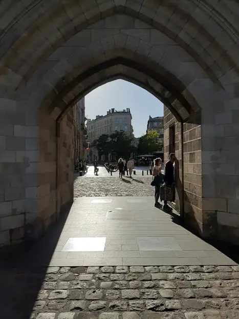 Foto 9 de ¡Free Tour a pie esencial por la Unesco de Burdeos!