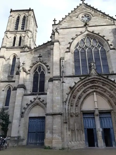 Foto 8 de ¡Free Tour a pie esencial por la Unesco de Burdeos!