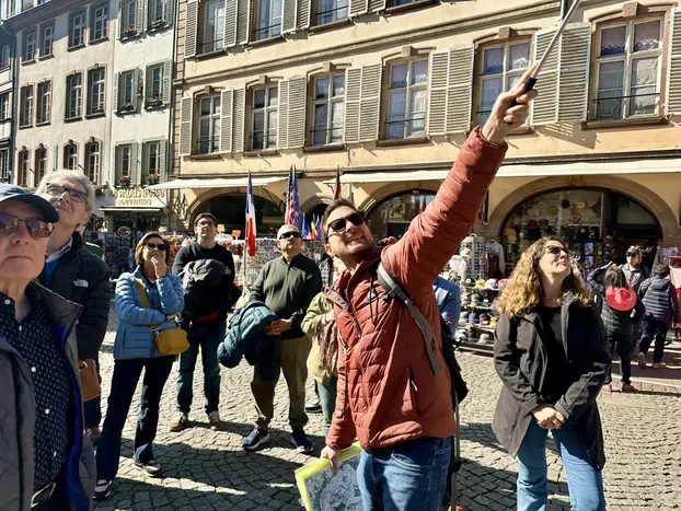 Foto 2 de Centro Histórico de Estrasburgo & Petite France con un Historiador + Audífonos
