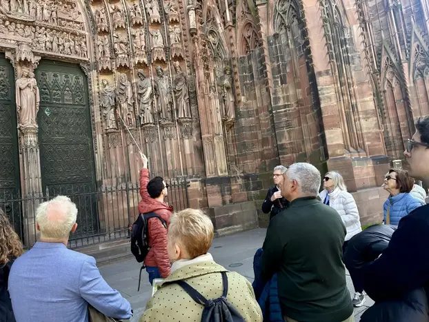 Foto 6 de Centro Histórico de Estrasburgo & Petite France con un Historiador + Audífonos