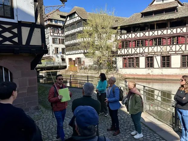 Foto 7 de Centro Histórico de Estrasburgo & Petite France con un Historiador + Audífonos