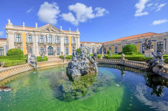 Entrada al Palacio Nacional de Queluz y sus jardines