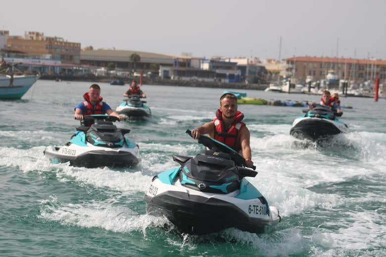 Tour en moto de agua por Corralejo y la isla de Lobos