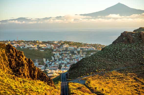 Excursión a La Gomera + Tour en 4x4