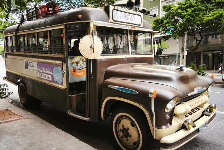 Tour por Belo Horizonte en autobús vintage y música en vivo