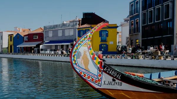 Excursión a Aveiro con paseo en moliceiro, Costa Nova y capilla do Senhor da Pedra desde Oporto