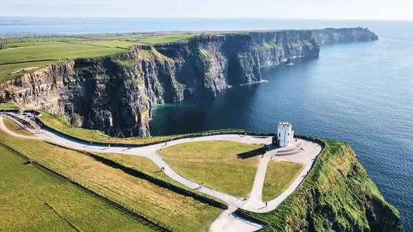 Excursión a los acantilados de Moher, Galway y el Burren desde Dublín