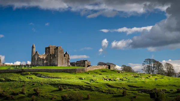 Excursión al sur de Irlanda, Cork, el Castillo de Cahir y Rock of Cashel desde Dublín