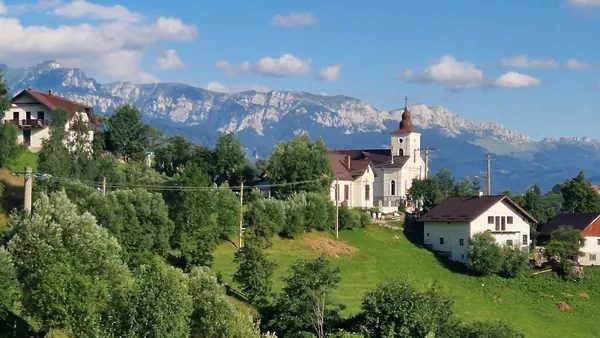 Excursión por los pueblos de montaña de los Cárpatos rumanos desde Brasov
