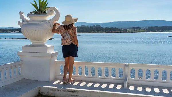 Excursión a las Rías Baixas desde Santiago con paseo en barco y degustación de mejillones y vino opcionales