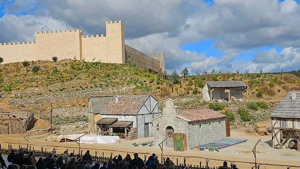 Excursión a Puy du Fou con El Sueño de Toledo desde Madrid