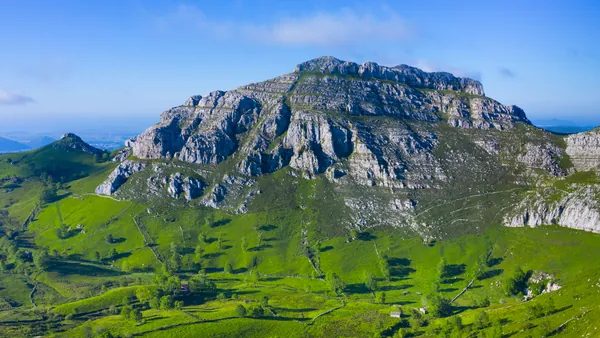 Excursión a las cuevas de El Castillo y Las Monedas desde Santander