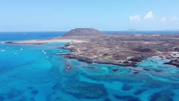 Traslados en water taxi a Isla de Lobos desde Corralejo