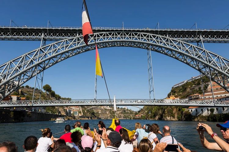 Bus Turístico Oporto + Crucero de Los Seis Puentes