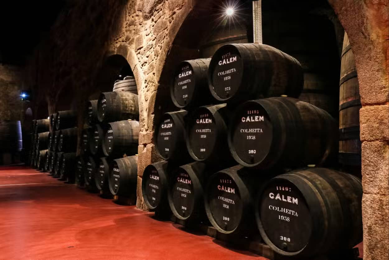 Visita guiada a la bodega Cálem