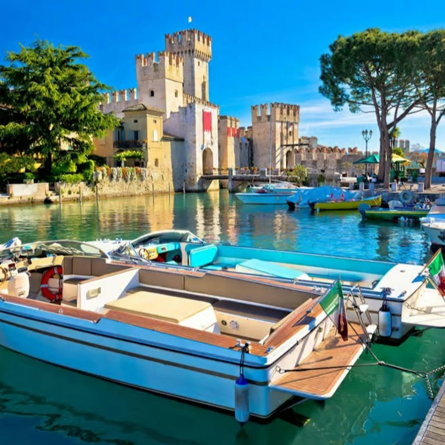 Verona, Sirmione y Lago de Garda: Excursión guiada de un día desde Milán + paseo en barco