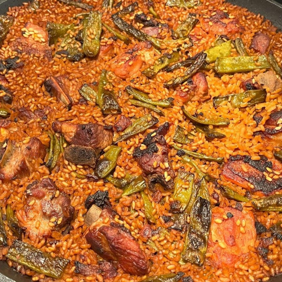 Madrid: Clase de Cocina de Paella y Tapas + Visita al Mercado