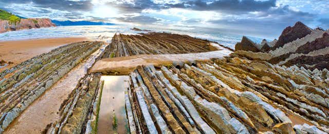 Paseo en barco por el Flysch de Zumaia, Motrico y Deva
