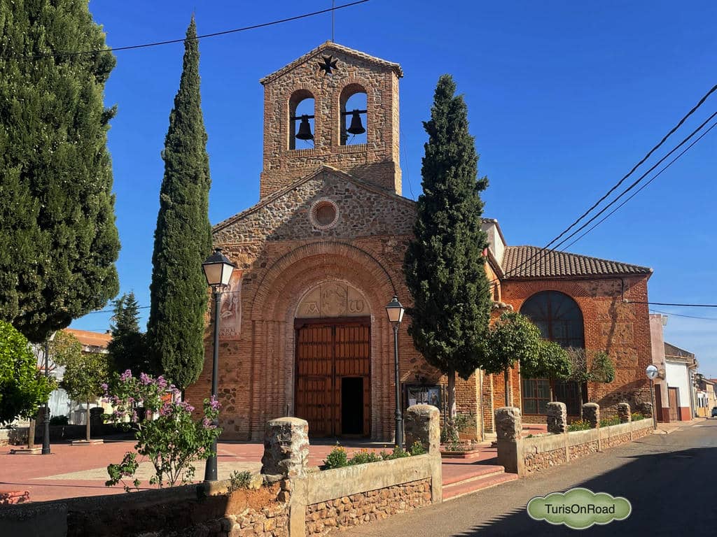 Foto 2 de Iglesia de Nuestra Señora del Buen Consejo y San Antón