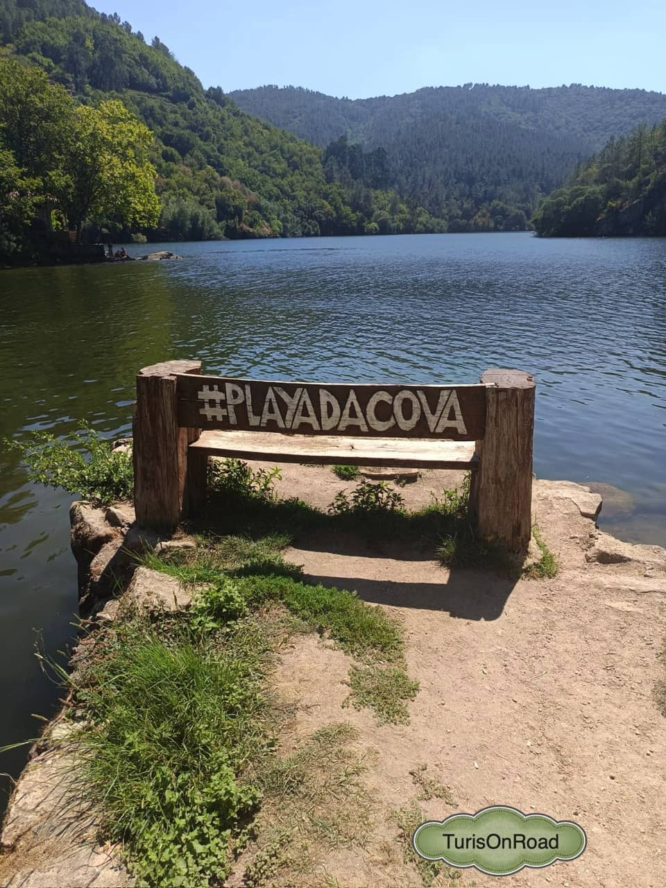 Foto 2 de Playa fluvial de A Cova