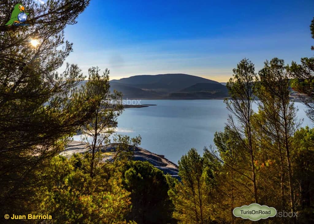 Foto 2 de Embalse de Yesa