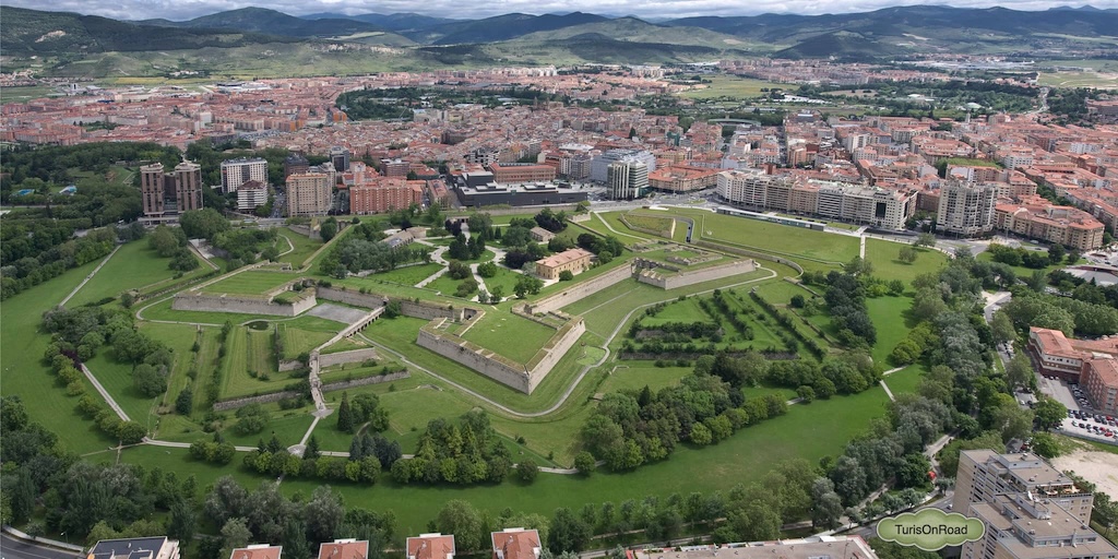 Foto 3 de Pamplona-Iruña