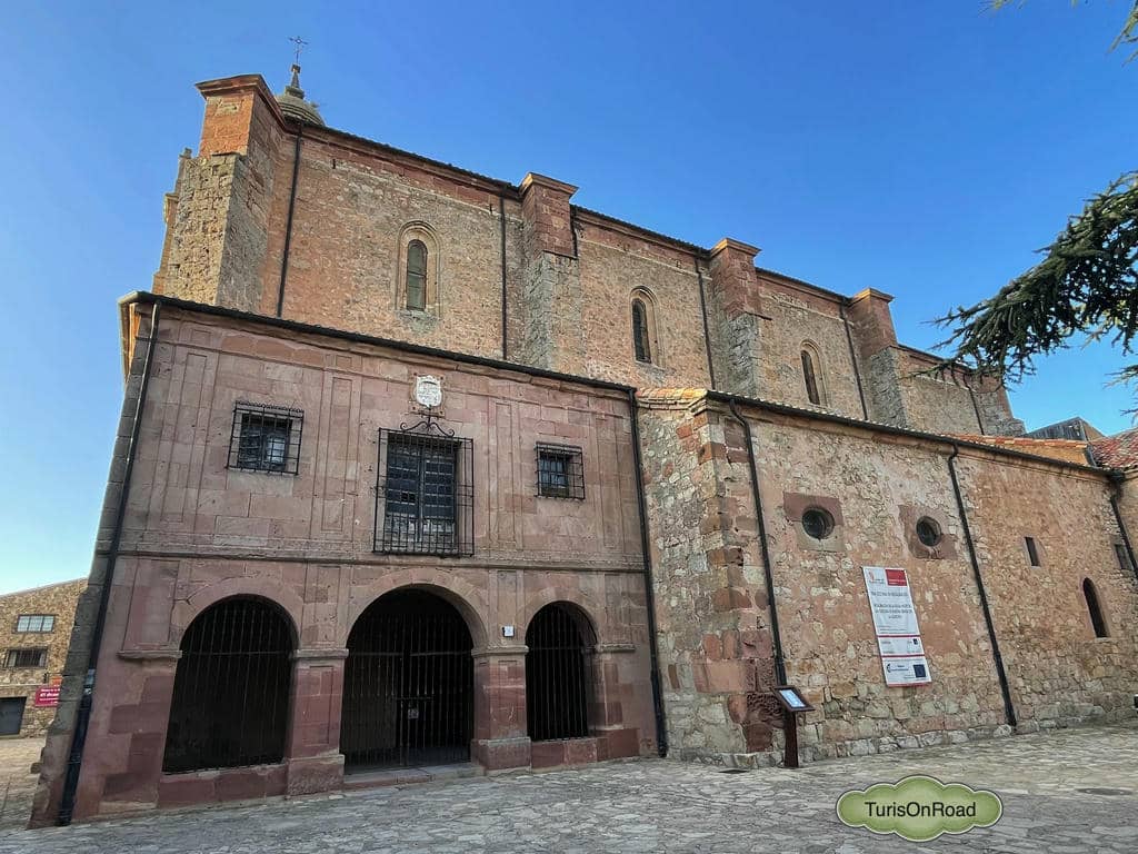 Foto 2 de Colegiata de Santa María de la Asunción